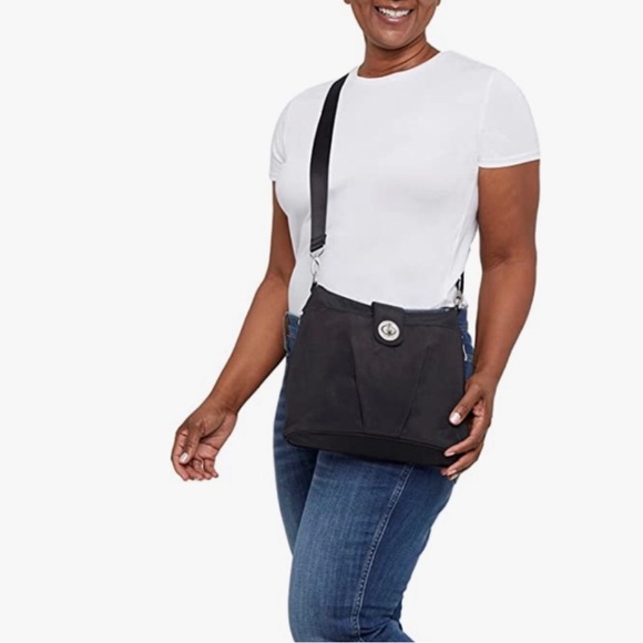 Baggallini Handbags - Baggallini International Sorrento RFID Hobo Bag  NWT